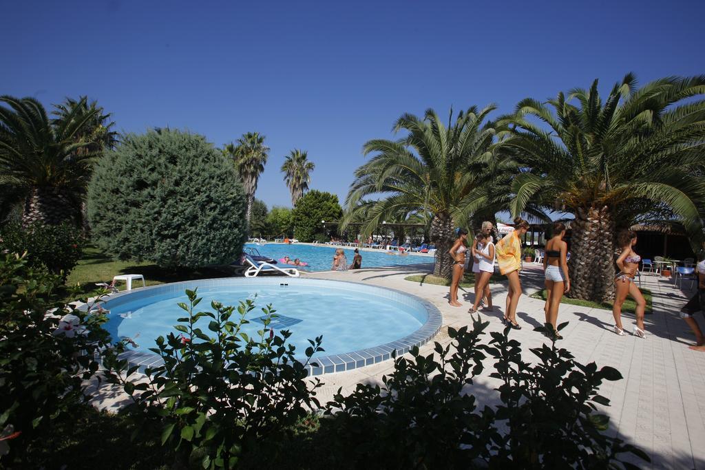 Nina Hotel Marmari  Exterior photo