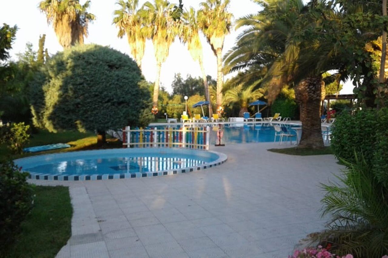 Nina Hotel Marmari  Exterior photo